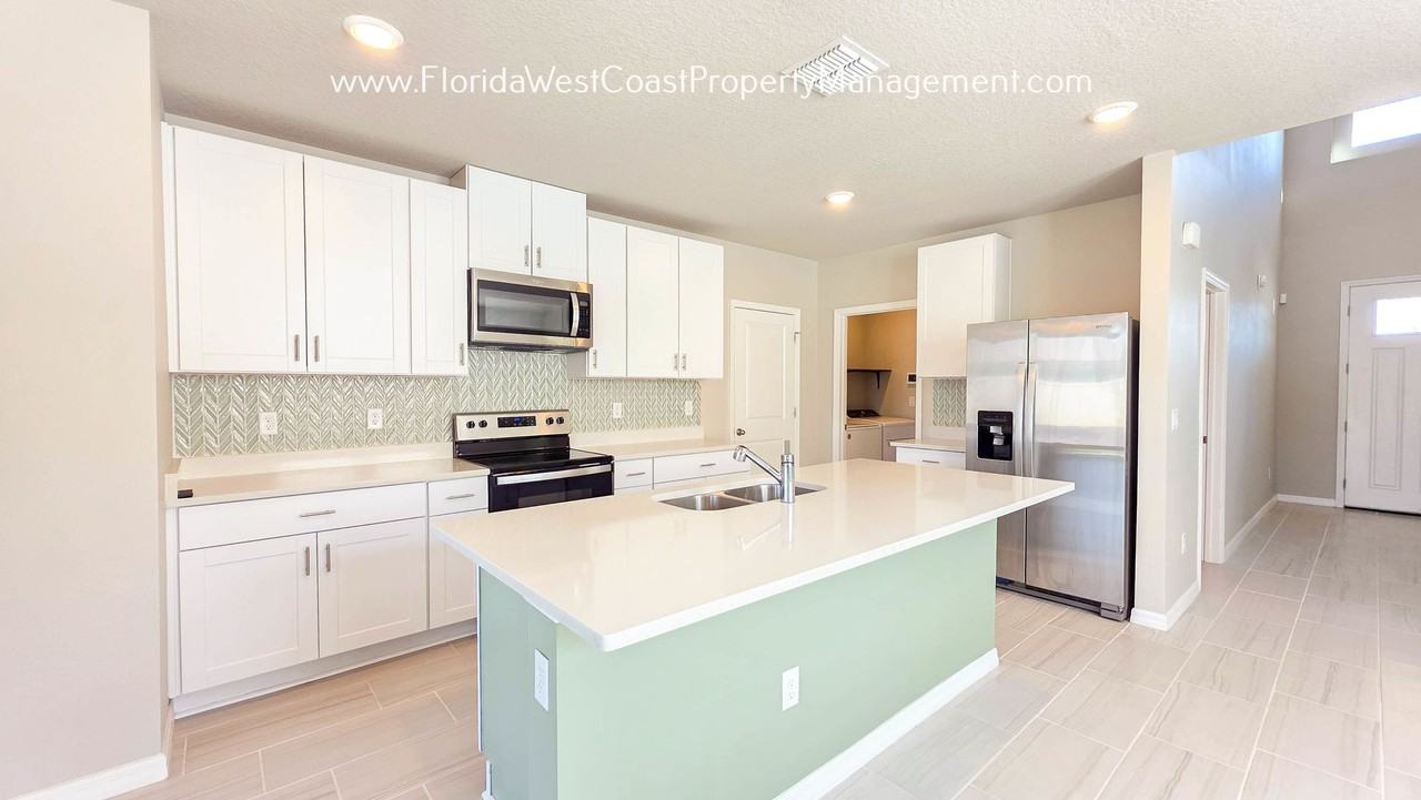 7209 Amelia River Dr - Photo 5 of 44