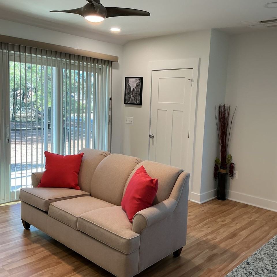 120 Lake Shore Dr - Photo 6 of 16