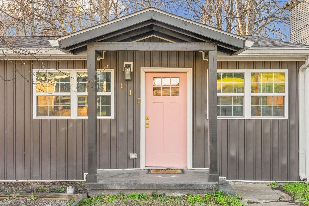 610 Ford St - Photo 2 of 27