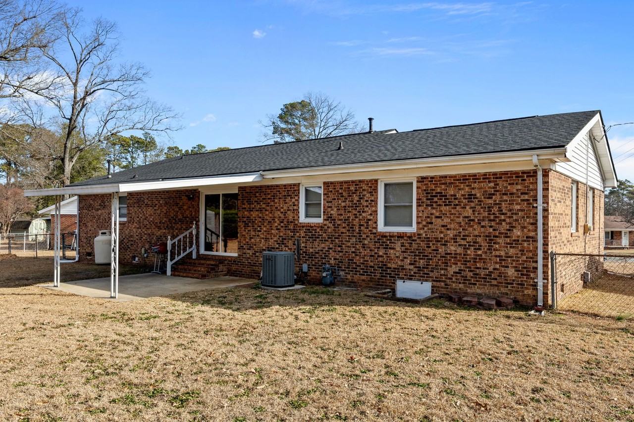 5419 Laramie Ct - Photo 2 of 47