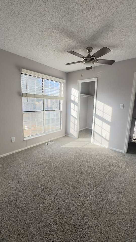 2635 Prescott Cir E - Photo 4 of 9