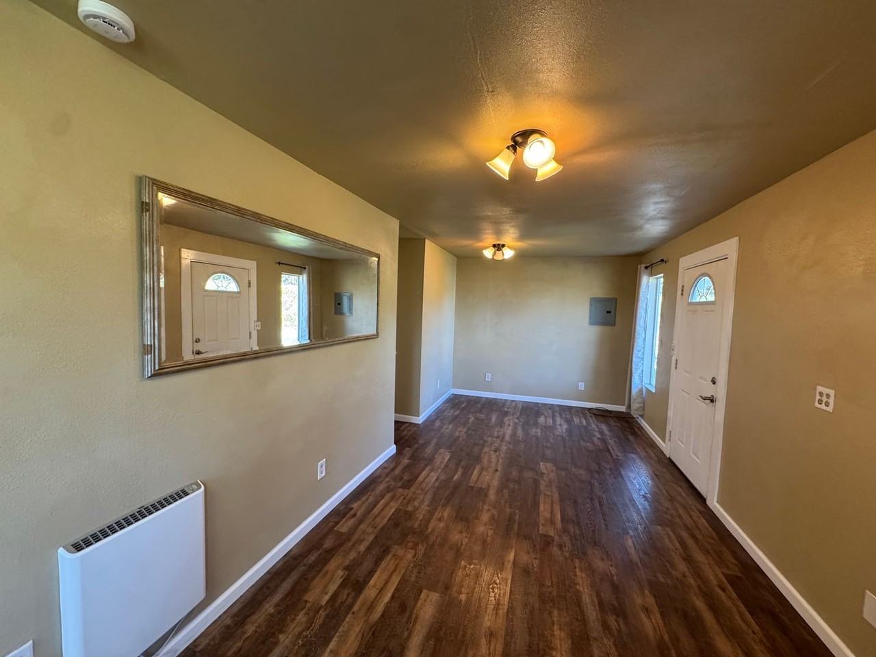 1571 Vista Grande Ln #B - Photo 5 of 14