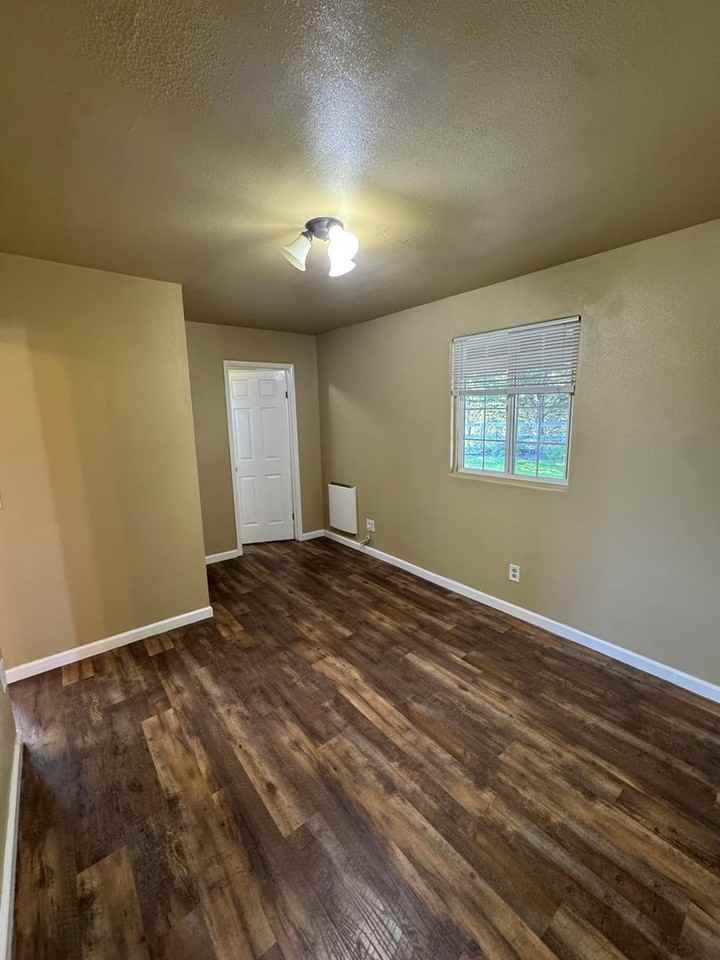 1571 Vista Grande Ln #B - Photo 7 of 14