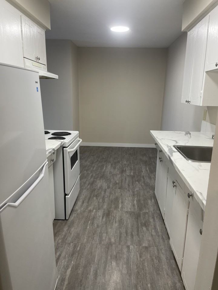 Cudworth Manor - Photo 6 of 9