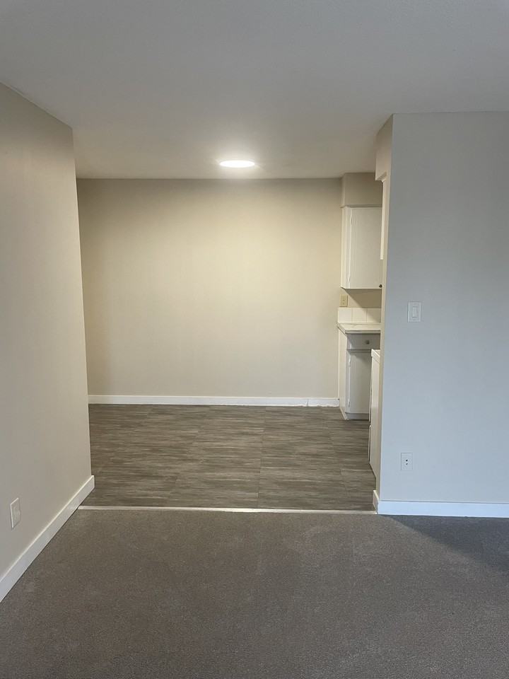 Cudworth Manor - Photo 7 of 9