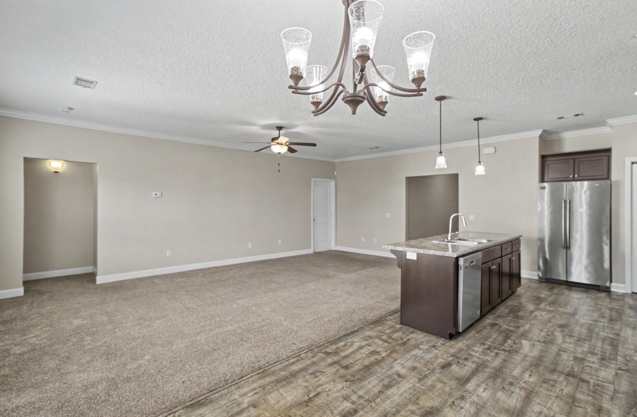 147 Rimes Ave Se #1 - Photo 4 of 28