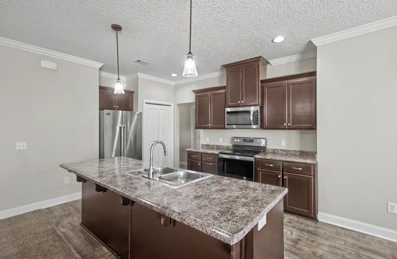 147 Rimes Ave Se #1 - Photo 6 of 28