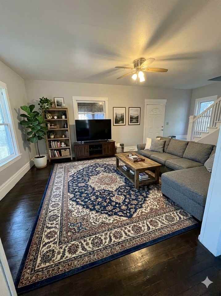 311 Oakley Ave #1 - Photo 4 of 9