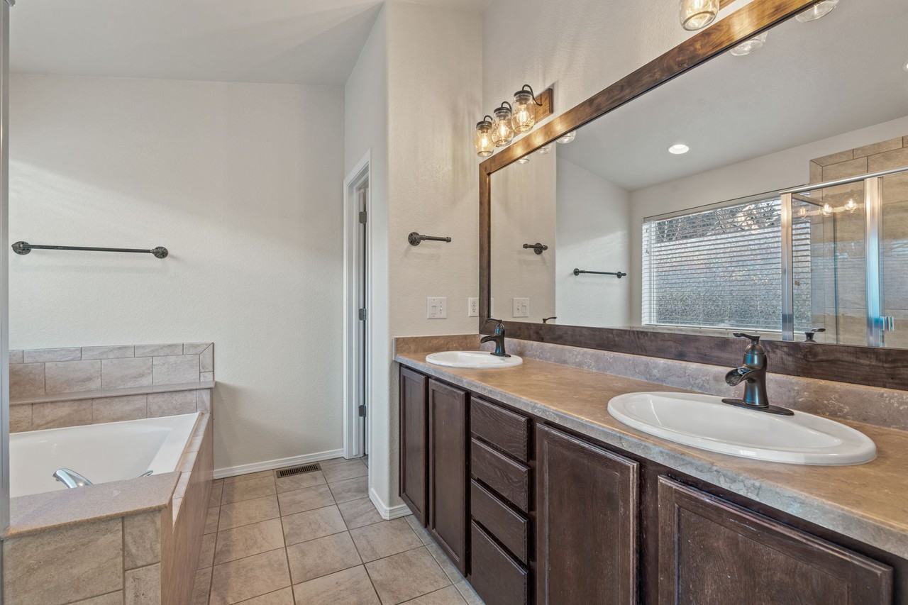 2556 Hannah Ridge Dr #1 - Photo 6 of 10