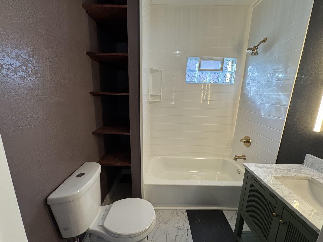 1329 Rowland Ave #1 - Photo 4 of 11