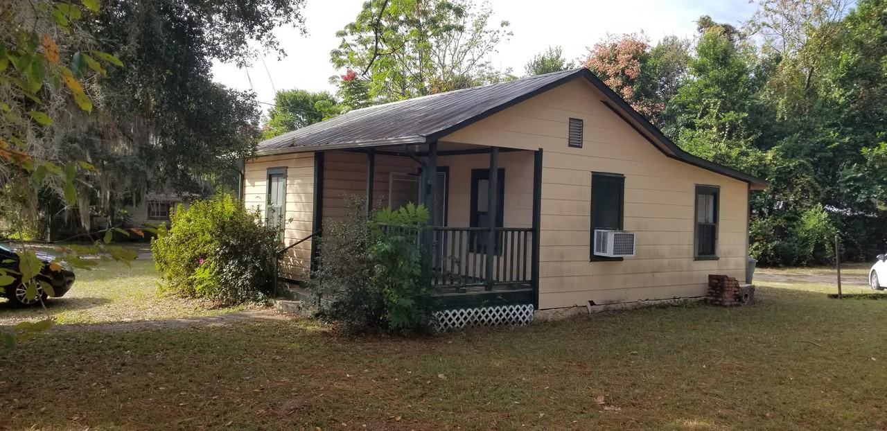 2012 Husson Ave - Photo 2 of 19