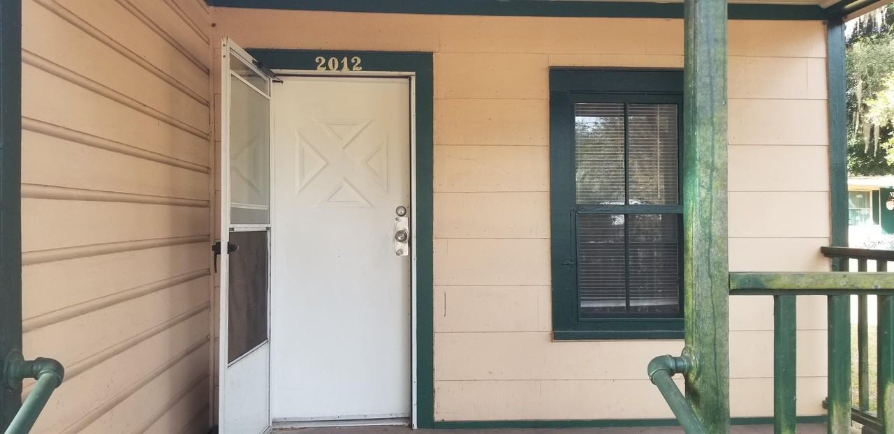 2012 Husson Ave - Photo 5 of 19