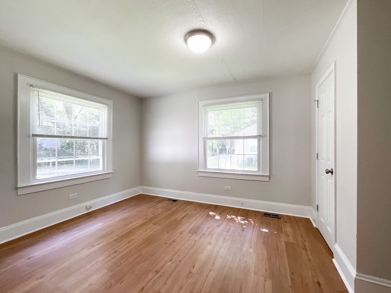 512 Carl St #1 - Photo 5 of 10