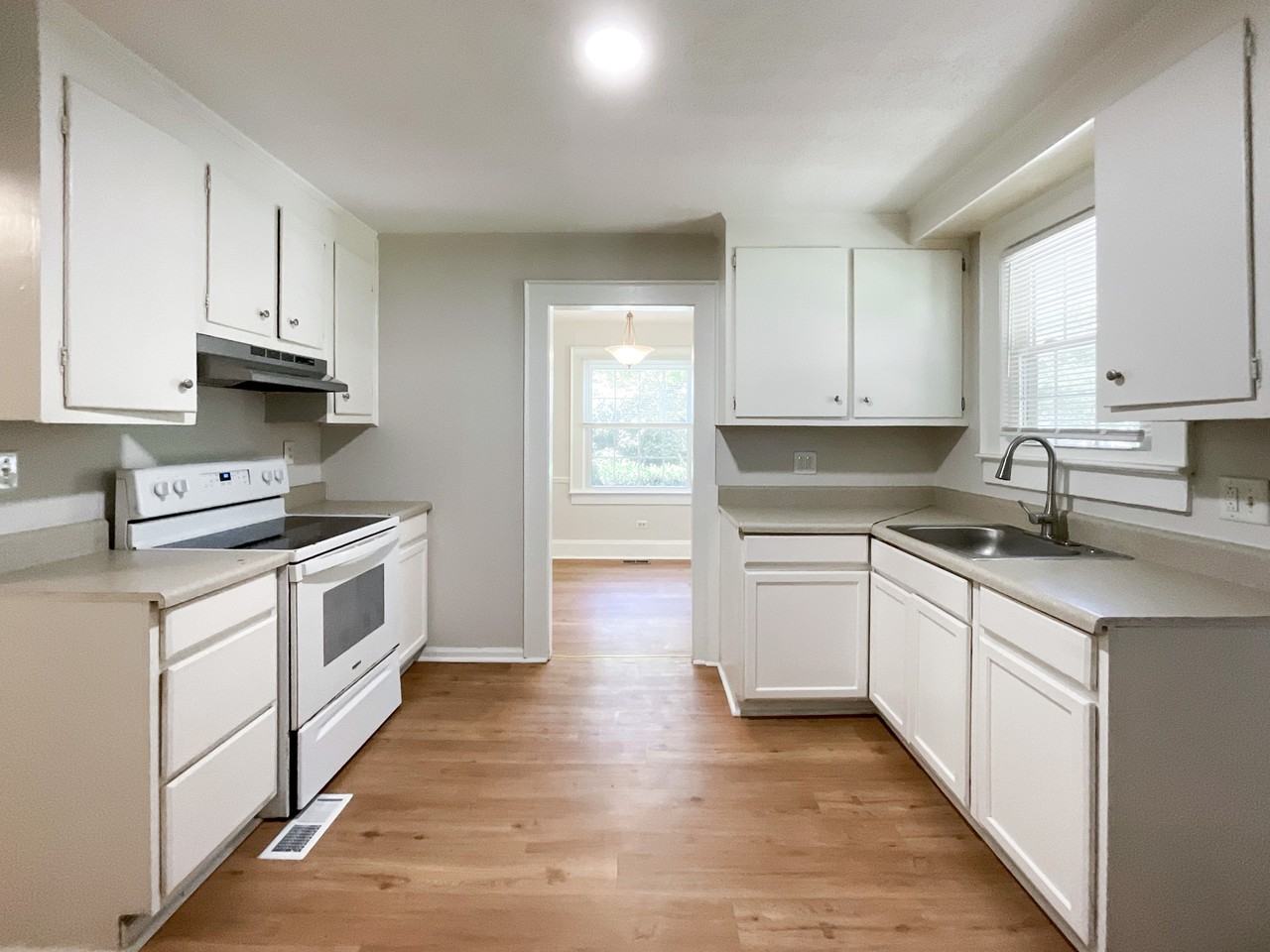 512 Carl St #1 - Photo 6 of 10