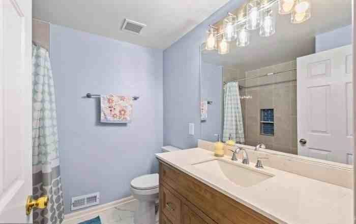 10612 Holleybrooke Dr #2 - Photo 3 of 16