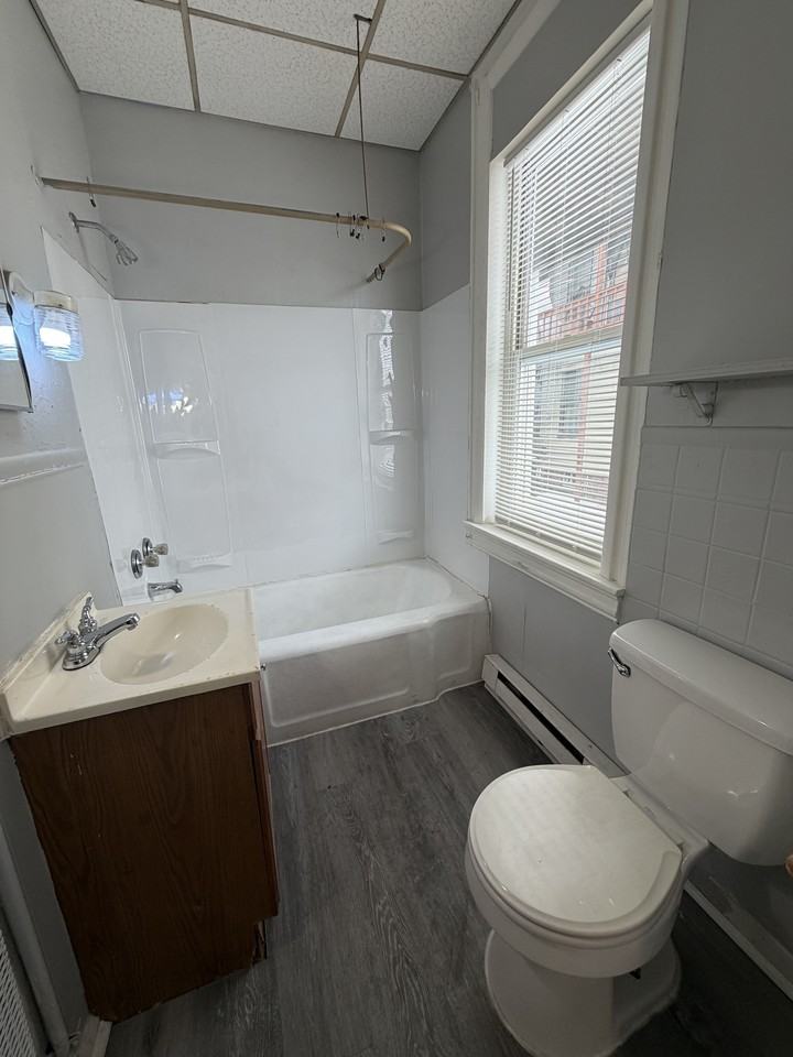 569 W Philadelphia St Rear #REAR - Photo 2 of 6