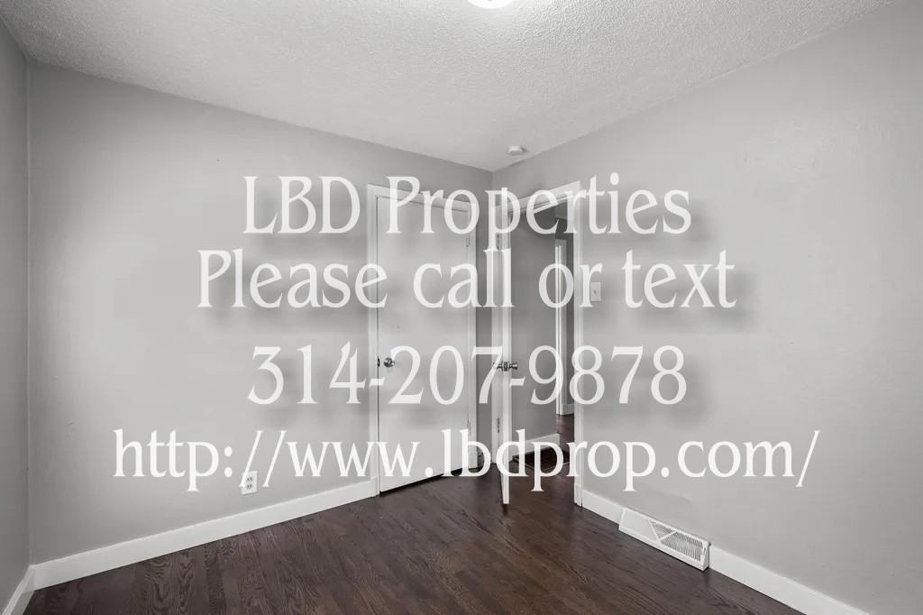 9029 Trefore Ave #1 - Photo 7 of 23