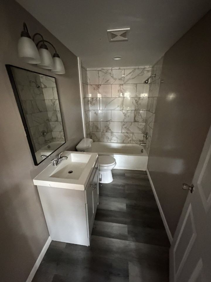 110 - 116 East Chilhowie Avenue - 4A #4A - Photo 3 of 11