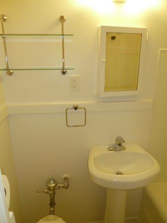 1235 E 14th Ave #E12 - Photo 6 of 7