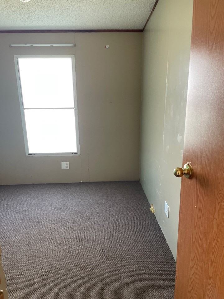 270 S Walnut St Trlr 5 #LOT5 - Photo 2 of 7