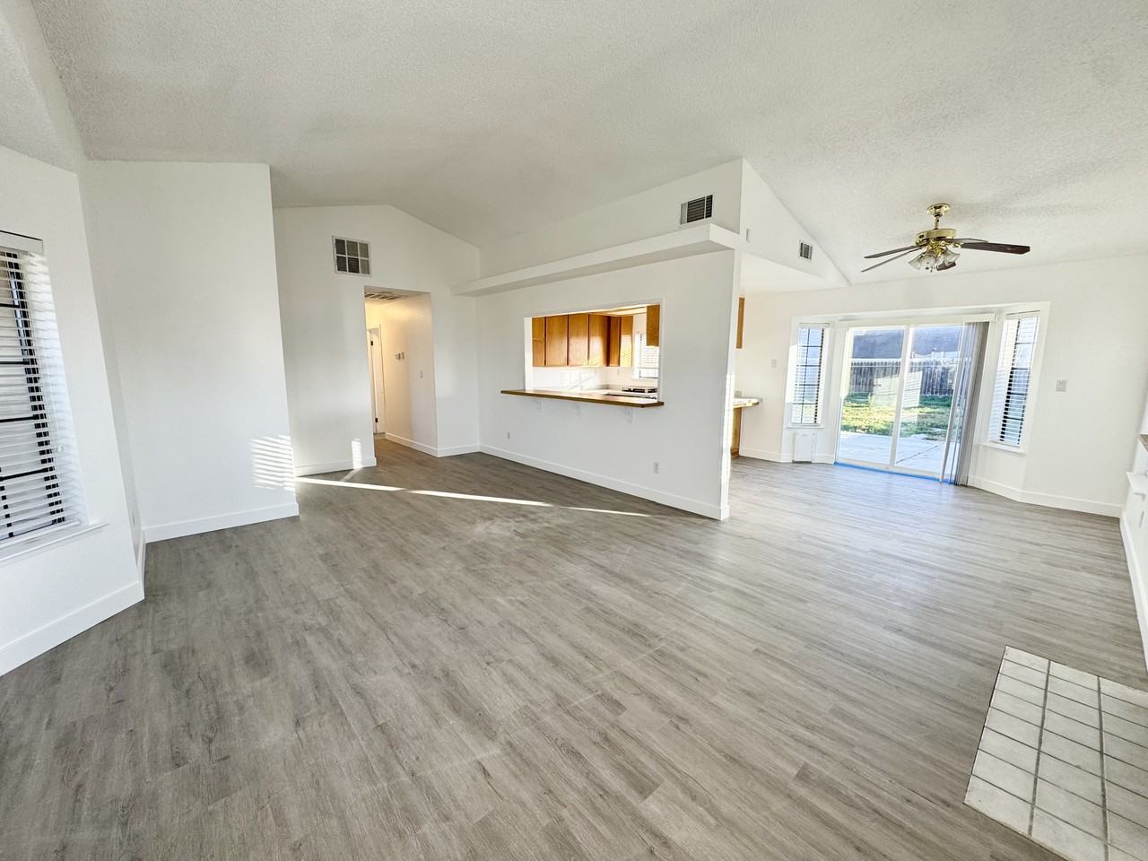 9808 Susan Ave #1 - Photo 5 of 23