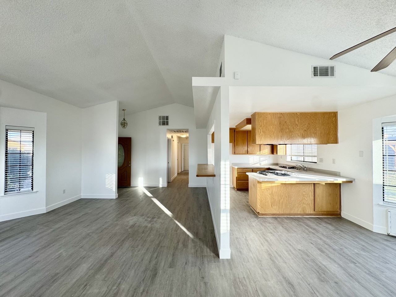 9808 Susan Ave #1 - Photo 6 of 23