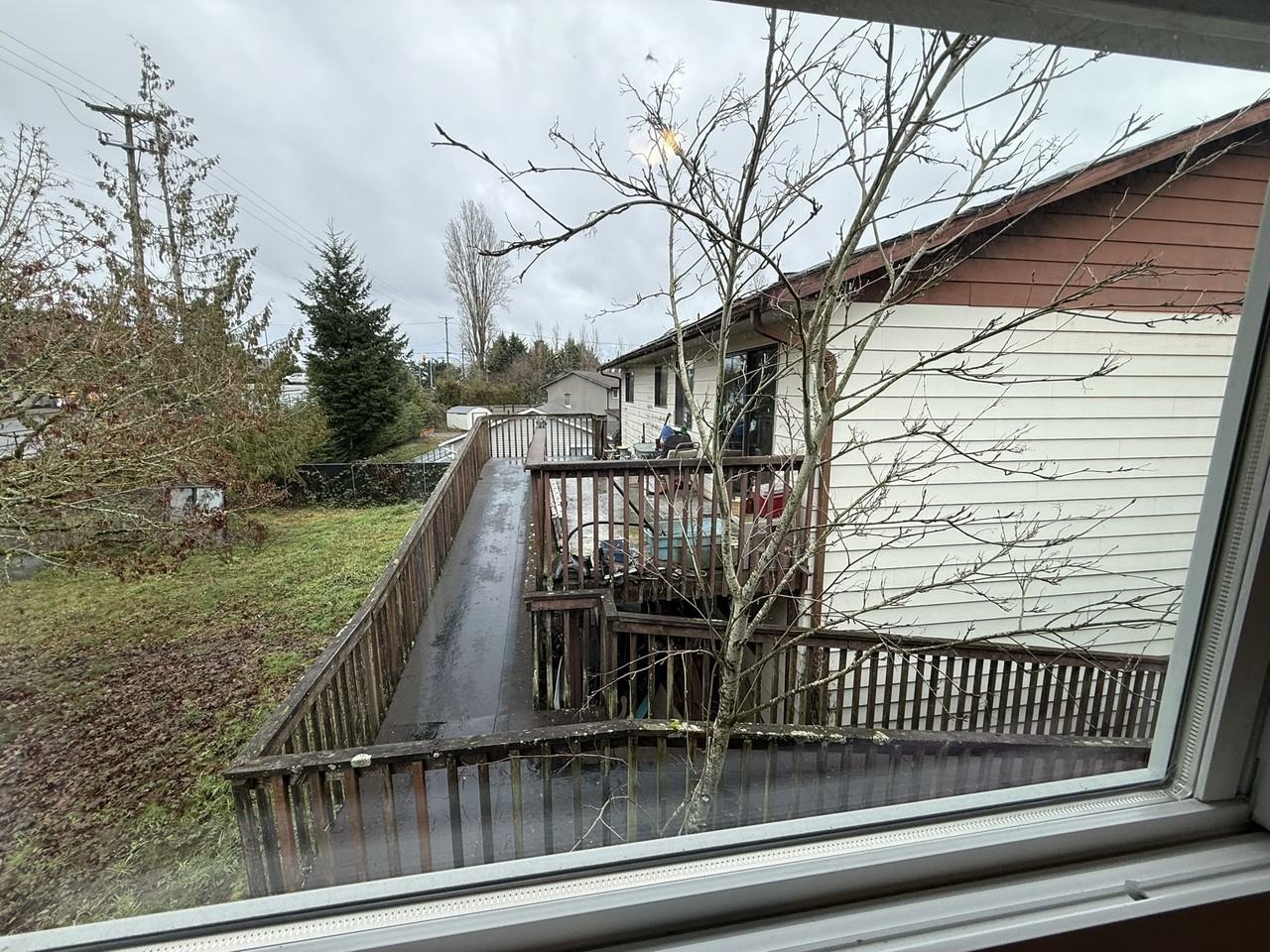 202 Derby Pl Uppr - Photo 2 of 23