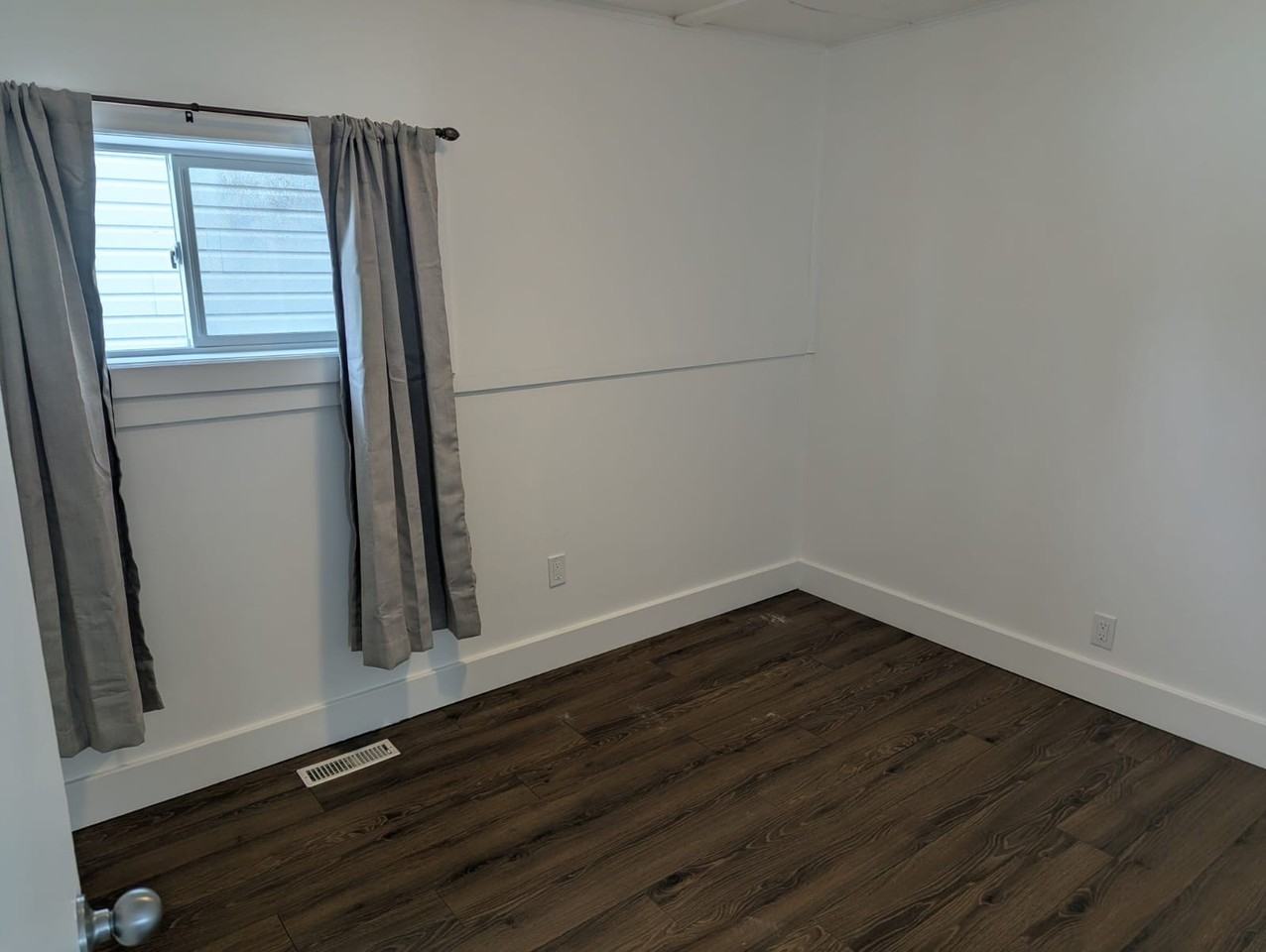 1616 102 Ave #1616 - Photo 6 of 12