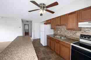 120 120 FOXWOOD ROADAPT 26 #26 - Photo 1 of 1