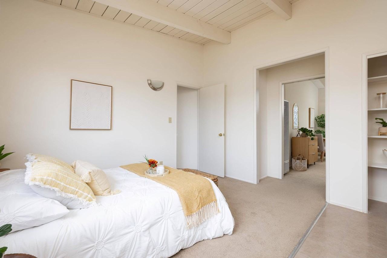 Desert Spa Apartments - Photo 6 of 50