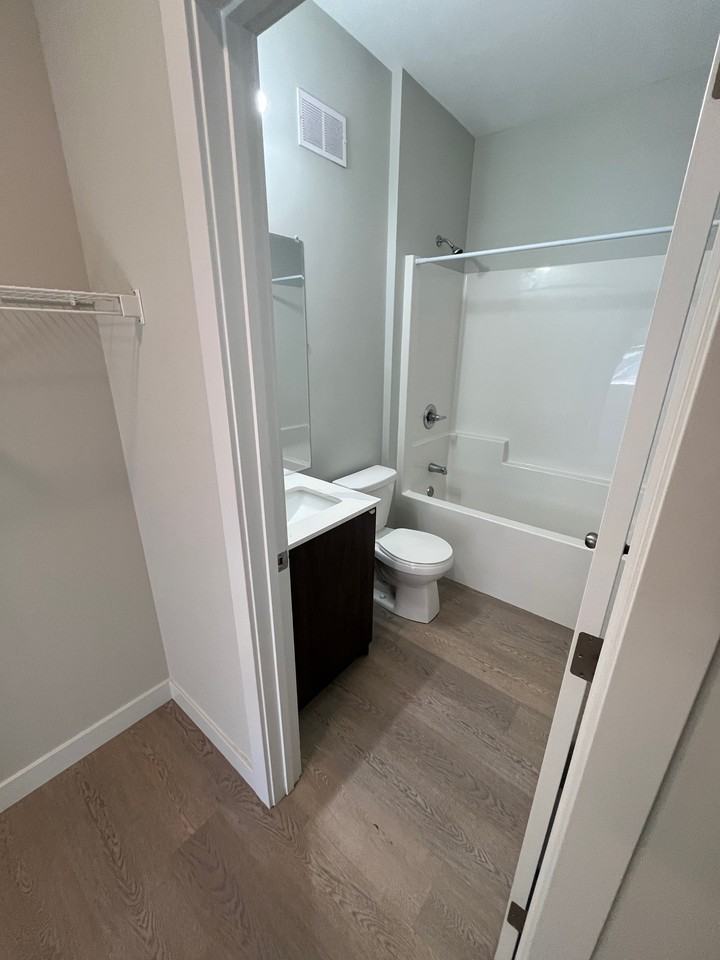 718 Kylemore Ave #1 - Photo 7 of 15