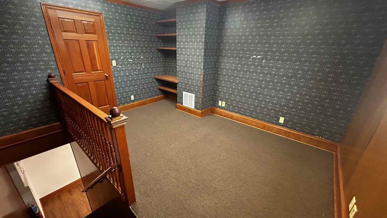 415 Se Jackson St #1 - Photo 5 of 10