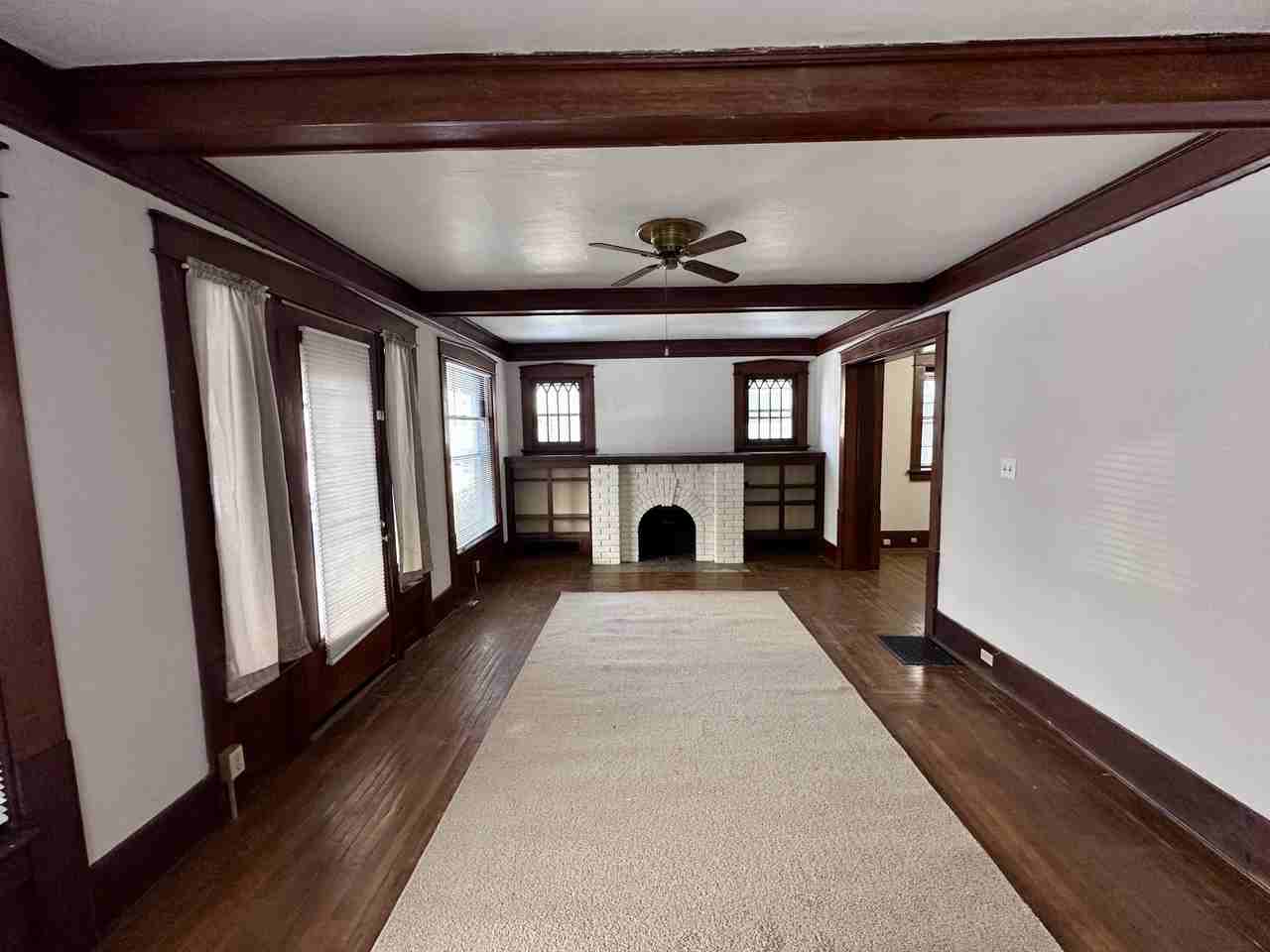 349 Cloverdale Ave #1 - Photo 3 of 11