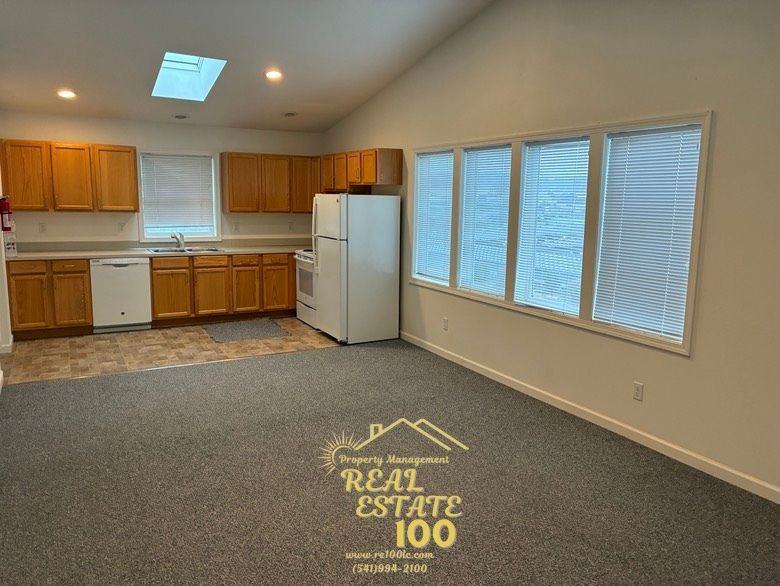 838 Se Oar Ave #540WRD - Photo 4 of 8