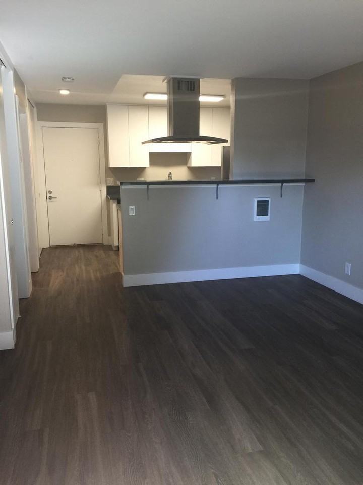 900 E Hillsdale Blvd - Photo 5 of 50