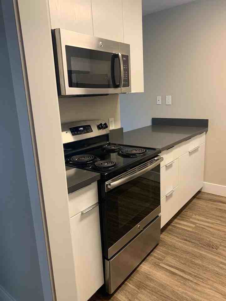 900 E Hillsdale Blvd - Photo 7 of 50