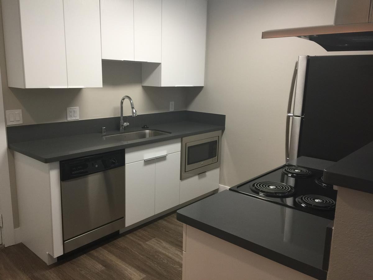 900 E Hillsdale Blvd - Photo 4 of 50