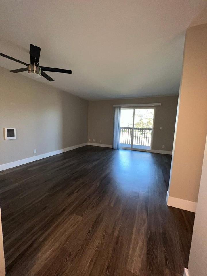 900 E Hillsdale Blvd - Photo 6 of 50