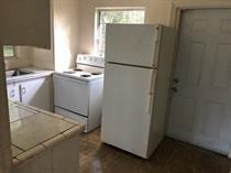 702 W 14th St #10 - Photo 5 of 24