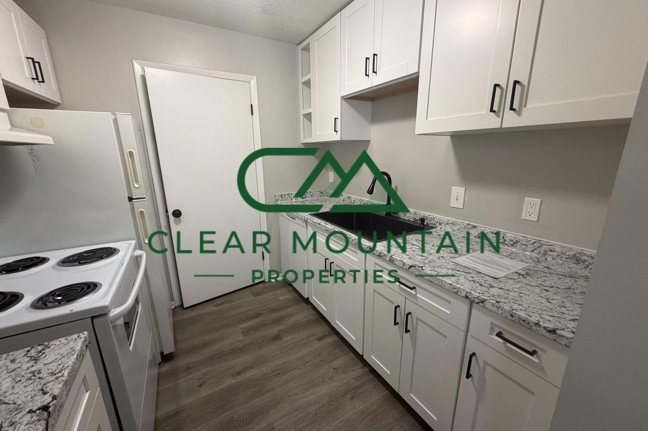 The Bradford Apartments - Photo 5 of 32