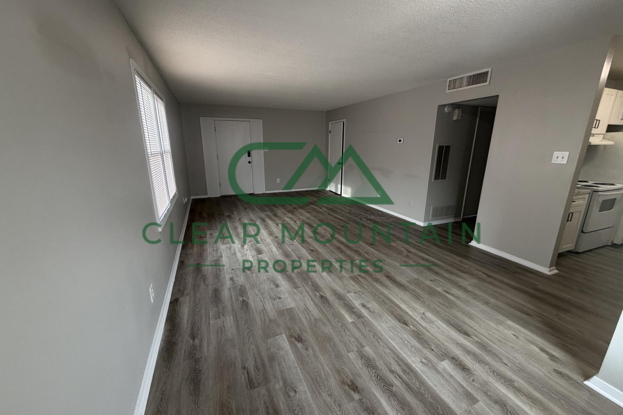 The Bradford Apartments - Photo 6 of 32