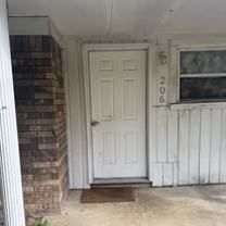 206 E Spring St - Photo 1 of 1