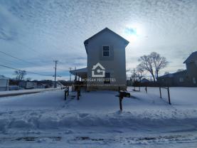 1001 W 1st St #1 - Photo 1 of 1