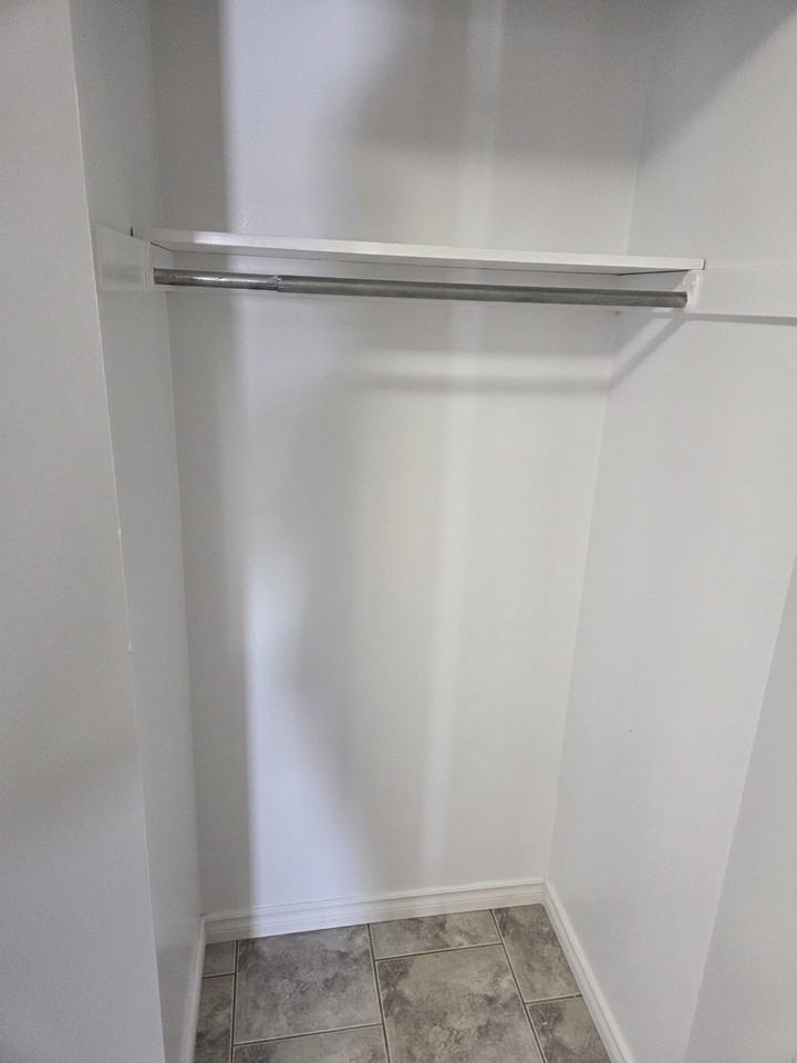 87 207-87 Westwood Drive #207