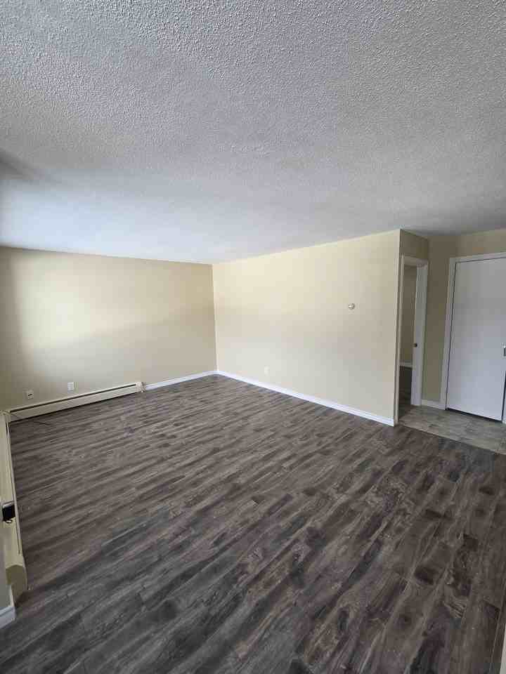 87 207-87 Westwood Drive #207 - Photo 6 of 15