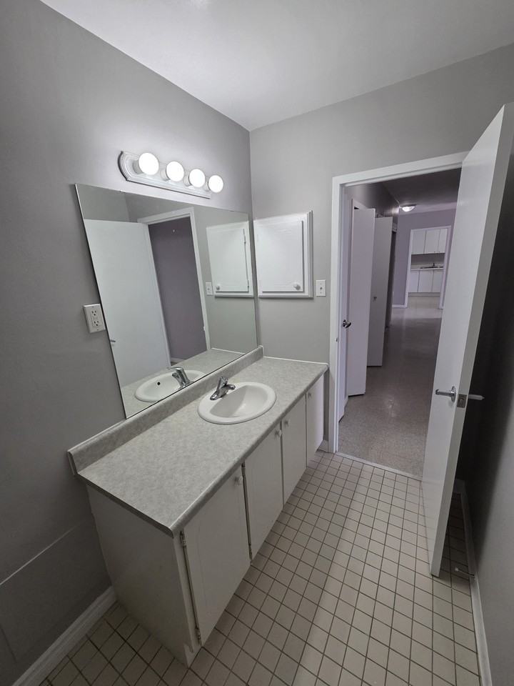 1061 Queens Blvd #110