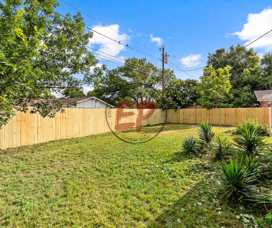 6407 Landmark Dr #1 - Photo 4 of 21