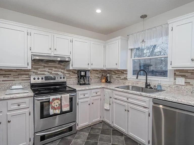 241 Saddlebrooke Rd #1 - Photo 6 of 9