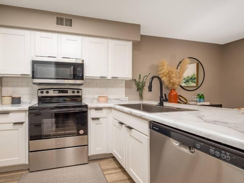 6200 Eubank Blvd Ne - Photo 5 of 31