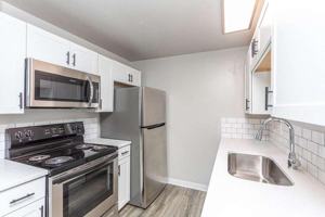 featured image of 1334 N Liberty St